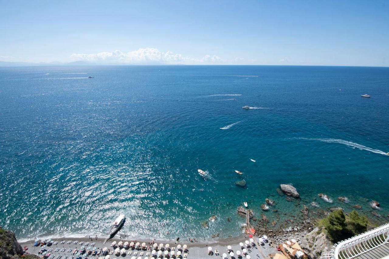 Hotel La Ninfa Amalfi Bagian luar foto