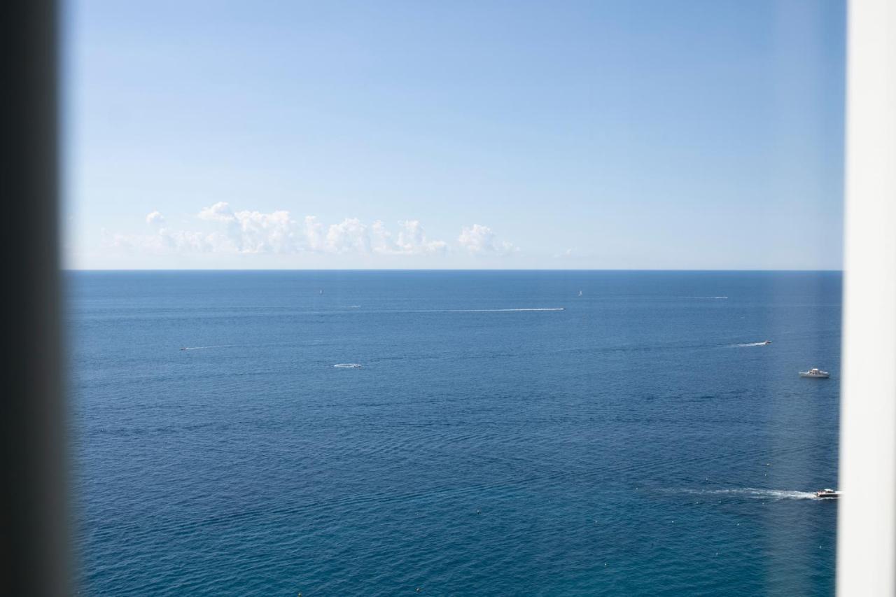 Hotel La Ninfa Amalfi Bagian luar foto