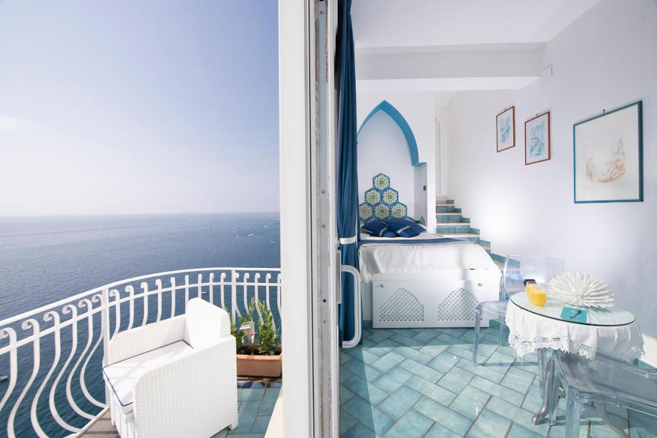 Hotel La Ninfa Amalfi Bagian luar foto