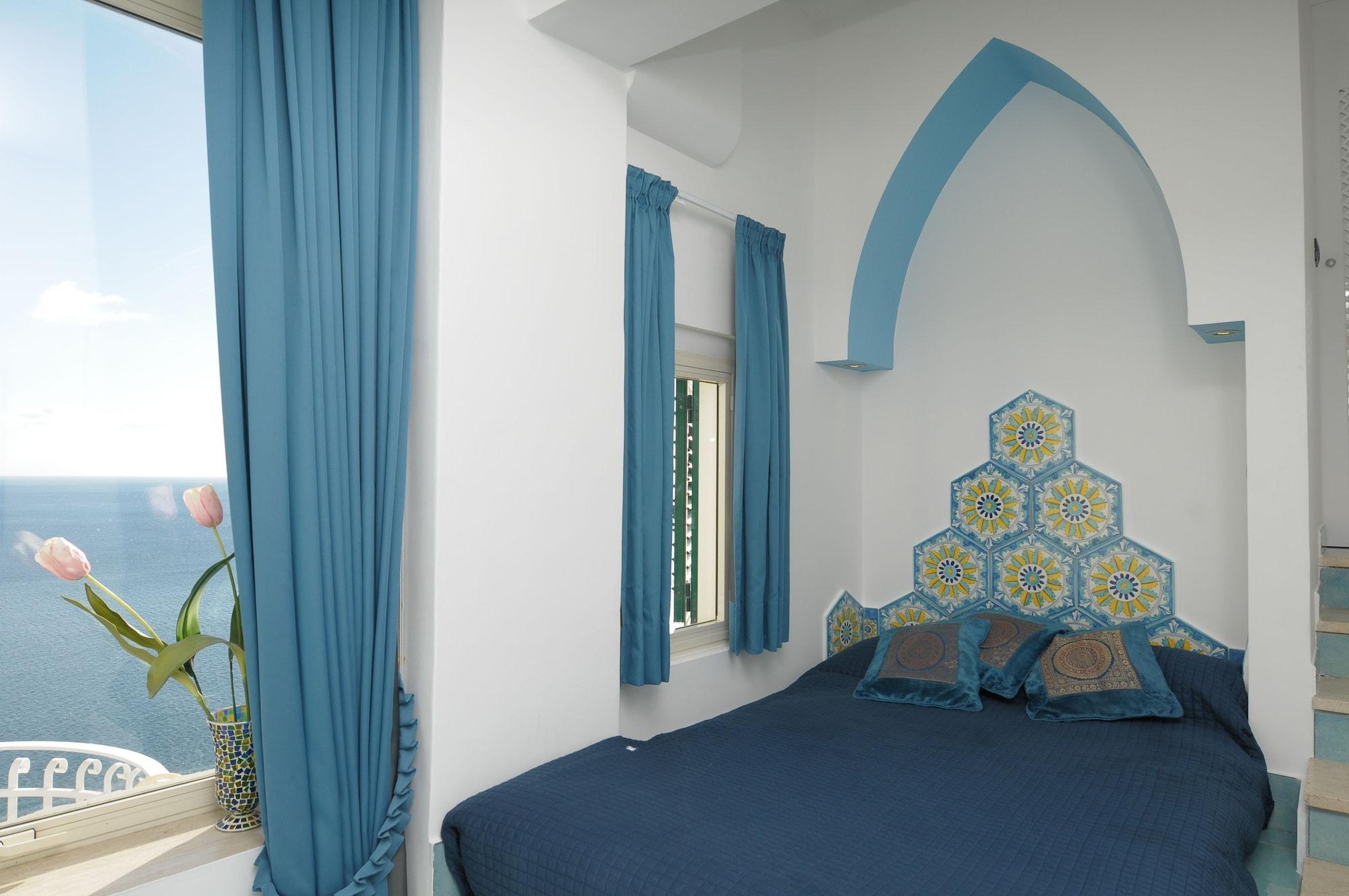 Hotel La Ninfa Amalfi Bagian luar foto