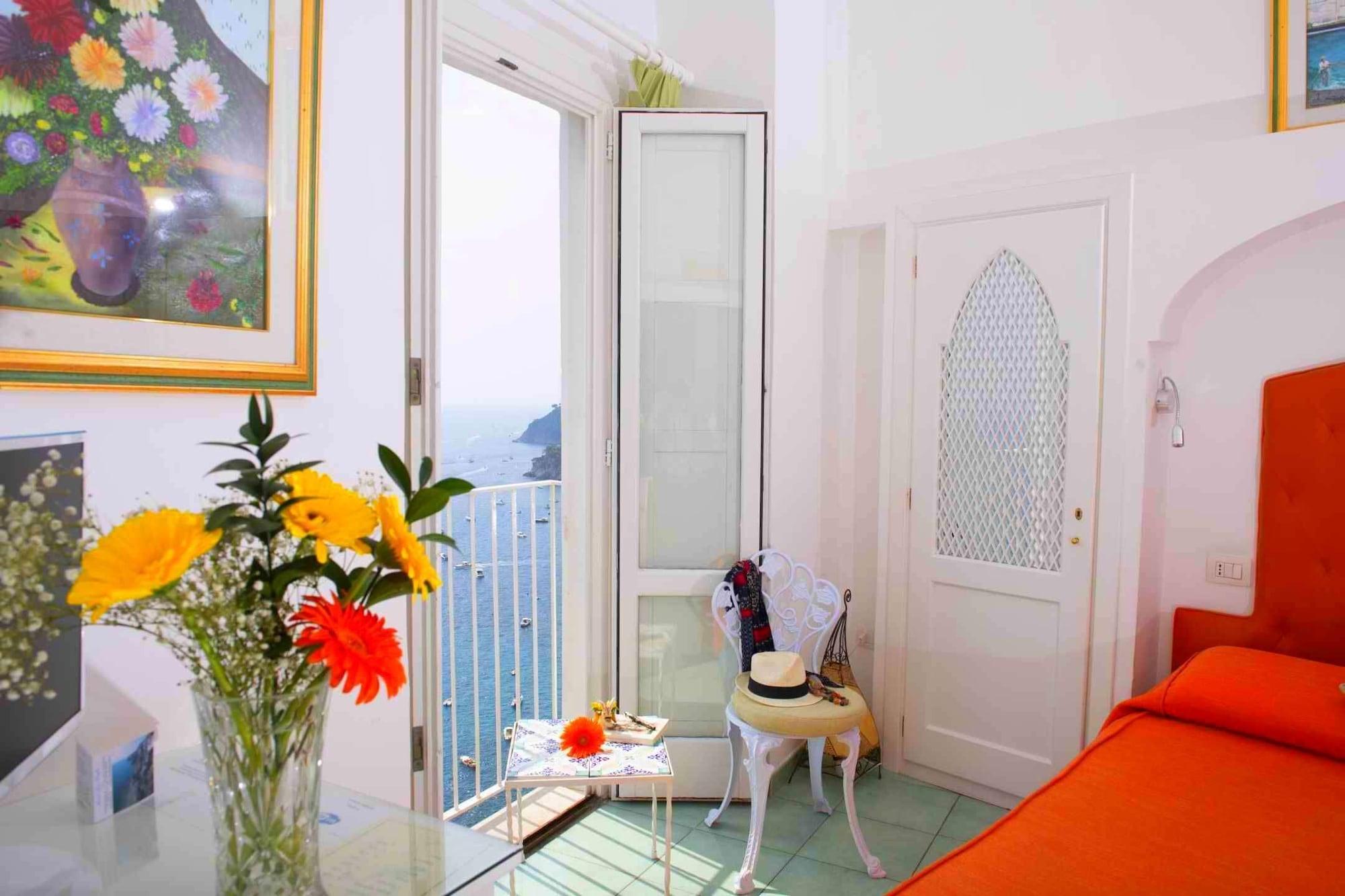 Hotel La Ninfa Amalfi Bagian luar foto
